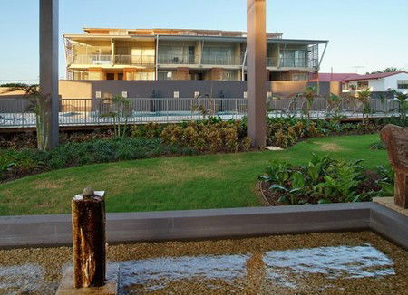 On The Beach Resort - Redcliffe Tourism 3