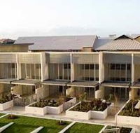 Oxygen Apartments - Redcliffe Tourism