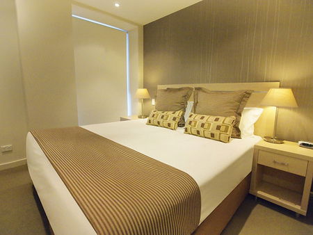 Oaks IStay Precinct - Redcliffe Tourism 2