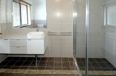 Wooli Holiday Units - Redcliffe Tourism 3