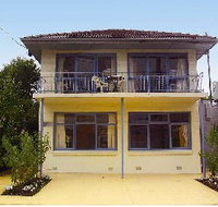 Central Melbourne Accommodation - Redcliffe Tourism
