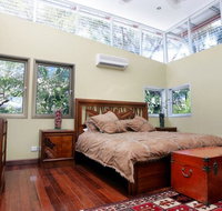 Moonshadow Villas - Redcliffe Tourism