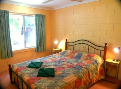 Orana Lodge Whitsunday - Redcliffe Tourism 4