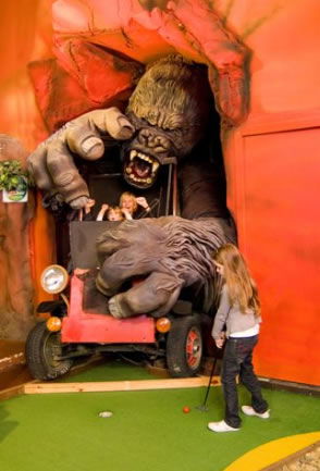 King Tutts Putt Putt - Redcliffe Tourism 3