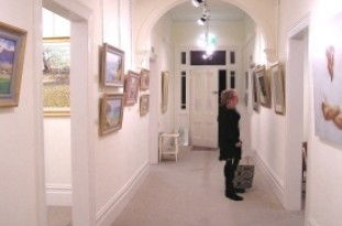 Australian Guild Of Realist Artists - Redcliffe Tourism 0
