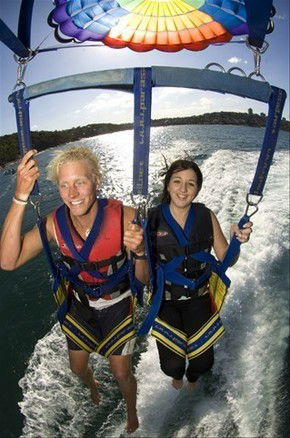 Parasail Australia - Redcliffe Tourism 2