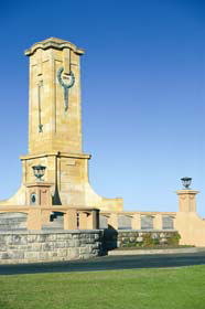Fremantle War Memorial - Redcliffe Tourism 0