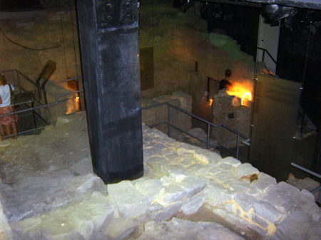 The Rocks Ghost Tours - Redcliffe Tourism 2