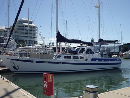 Coral Sea Dreaming Dive And Sail - Redcliffe Tourism 0