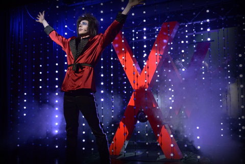 Draculas Cabaret Restaurant - Redcliffe Tourism 3