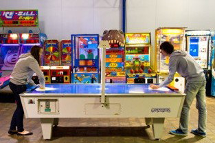 The Zone Family Entertainment Complex - Redcliffe Tourism 7