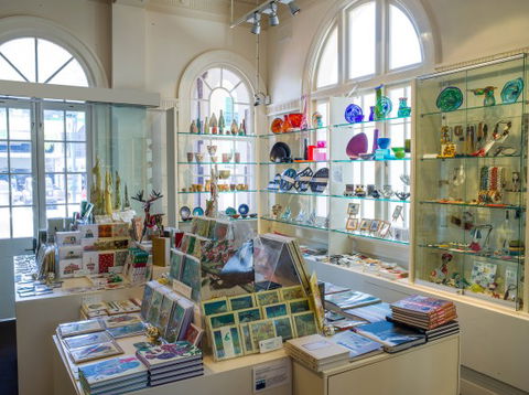 Cairns Regional Gallery - Redcliffe Tourism 3