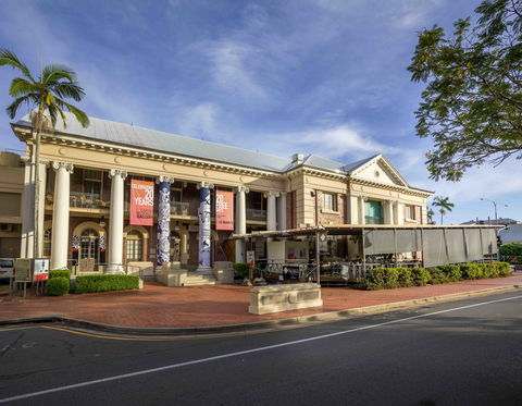 Cairns Regional Gallery - Redcliffe Tourism 8