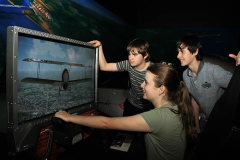 Hinkler Hall Of Aviation - Redcliffe Tourism 1