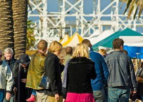 St Kilda Esplanade Market - Redcliffe Tourism 3
