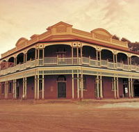 State Hotel - Redcliffe Tourism