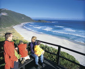 Conspicuous Beach - Redcliffe Tourism 0
