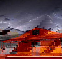 Red Dirt Photographic Gallery - Redcliffe Tourism