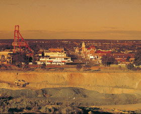 Super Pit - Redcliffe Tourism 0