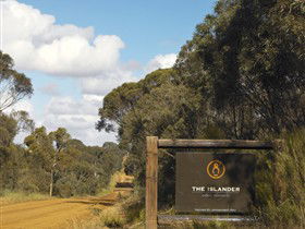 The Islander Estate Vineyards Pty Ltd - Redcliffe Tourism 0