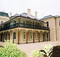 Auchendarroch House and Wallis Tavern - Redcliffe Tourism