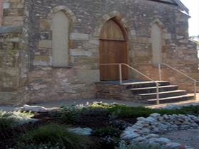 The Hundred Eaves - Redcliffe Tourism 0