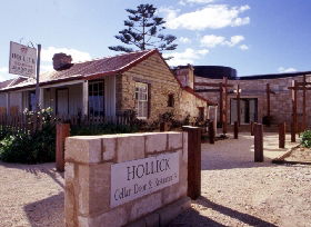 Hollick Winery And Restaurant - Redcliffe Tourism 0