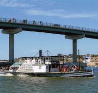 Paddle Steamer Oscar W - Redcliffe Tourism