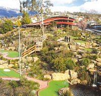 Putters Adventure Golf - Redcliffe Tourism