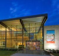 UQ University Art Museum - Redcliffe Tourism
