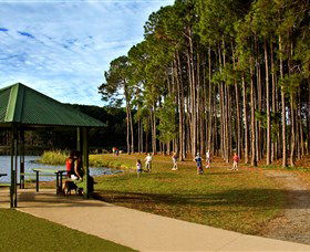 Pizzey Park - Redcliffe Tourism 0