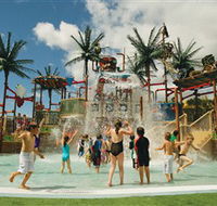 Wet 'n' Wild Water World - Redcliffe Tourism