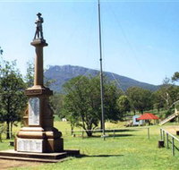 Maroon State School War Memorial - Redcliffe Tourism