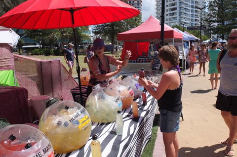 Coolangatta Beachfront Markets - Redcliffe Tourism 4