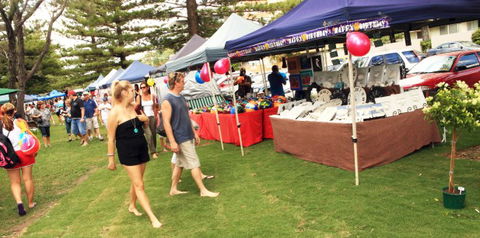 Coolangatta Beachfront Markets - Redcliffe Tourism 6