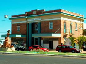 Charleville Heritage Trail Walk - Redcliffe Tourism 0