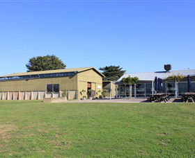 Train Trak Wines - Redcliffe Tourism 0