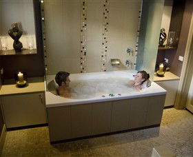 Daylesford Day Spa - Redcliffe Tourism 0