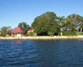 Rodd Island - Redcliffe Tourism 0