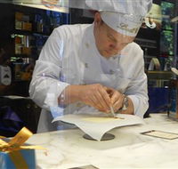 Lindt Maitre Chocolatier - Redcliffe Tourism