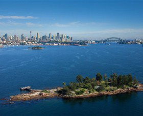 Shark Island - Redcliffe Tourism 0