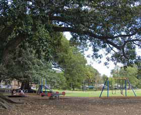 Glebe Foreshore Walk - Redcliffe Tourism 0