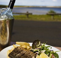 Hedys Restaurant at the Heads Hotel - Redcliffe Tourism