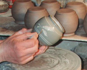 Nulladolla Pottery Group - Redcliffe Tourism 0