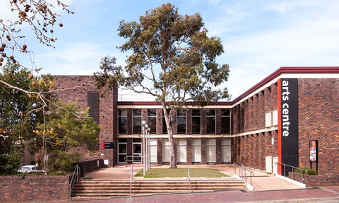 Shoalhaven City Arts Centre - Redcliffe Tourism 0