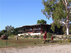 Blesings Garden Wines - Redcliffe Tourism 3