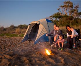 Lilley's Beach - Redcliffe Tourism 1