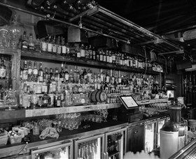 Stitch Bar - Redcliffe Tourism 4