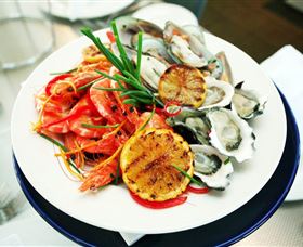 Magistic Cruises - Redcliffe Tourism 3