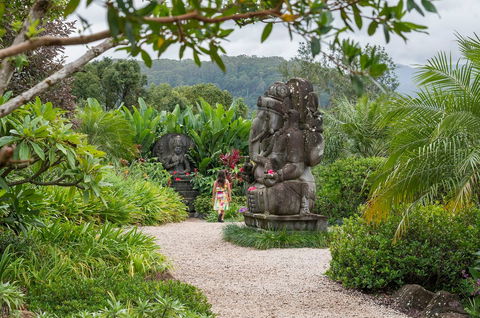 Crystal Castle & Shambhala Gardens - Redcliffe Tourism 4